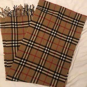 Damaged Burberry scarf.